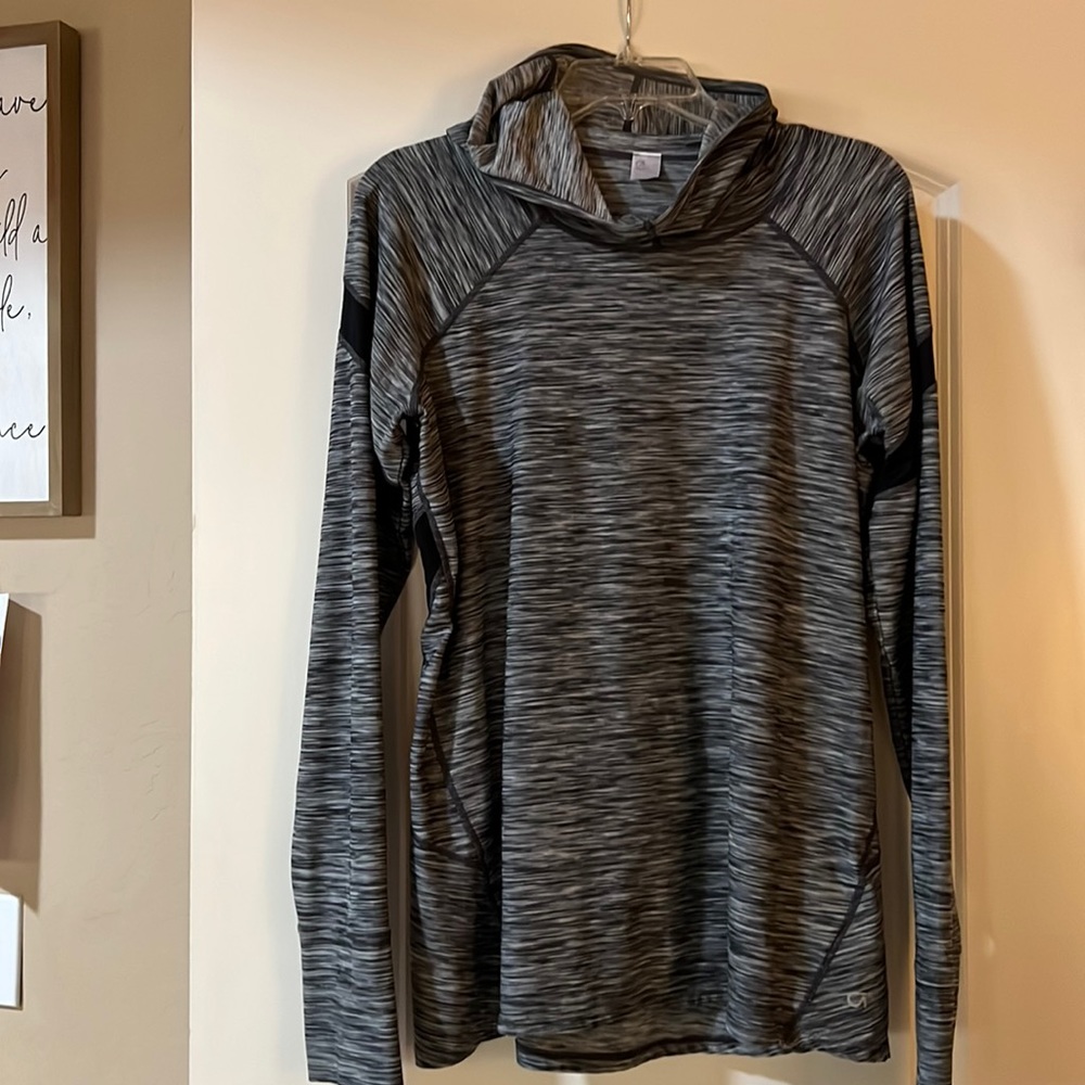 GapFit Women’s Lg Hooded Pullover Top w/back zippered pocket and thumb holes